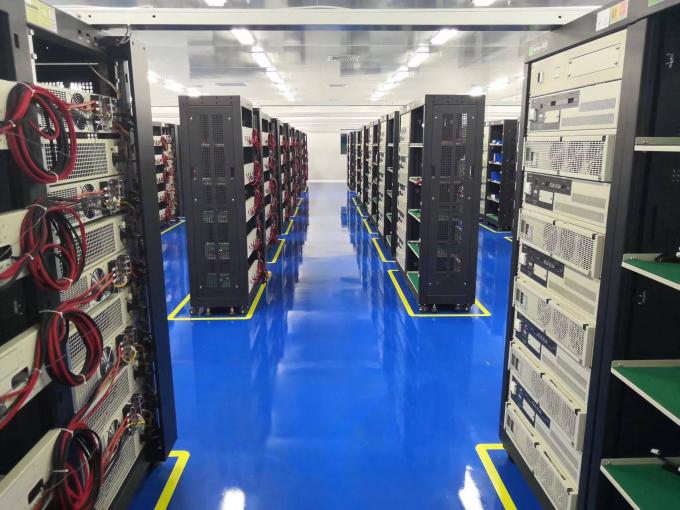 Système de test de batterie au lithium à haute tension et à courant élevé pour les modules et les paquets de batterie à énergie nouvelle 4